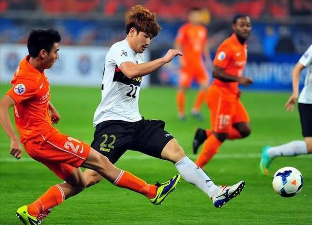 多米娱乐 -赛后新疆广汇遗憾出局：亚冠节点到来，媒体盛赞，团队化学反应显著 