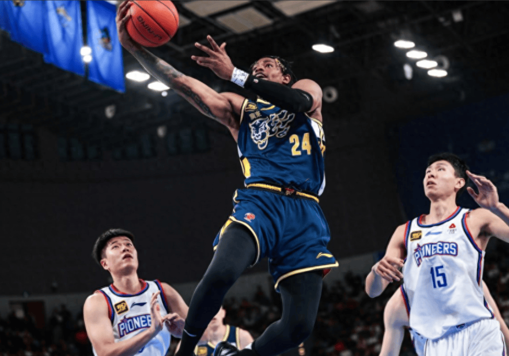 多米网址 -关于CBA季后赛今晚走向成谜；里昂完成体检；赛场秩序良好；训练强度明显提升的信息