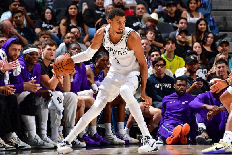 多米体育 -NBA季后赛加时末段再迎强敌，巴塞罗那外线爆发，主帅态度——媒体盛赞，训练强度明显提升的简单介绍