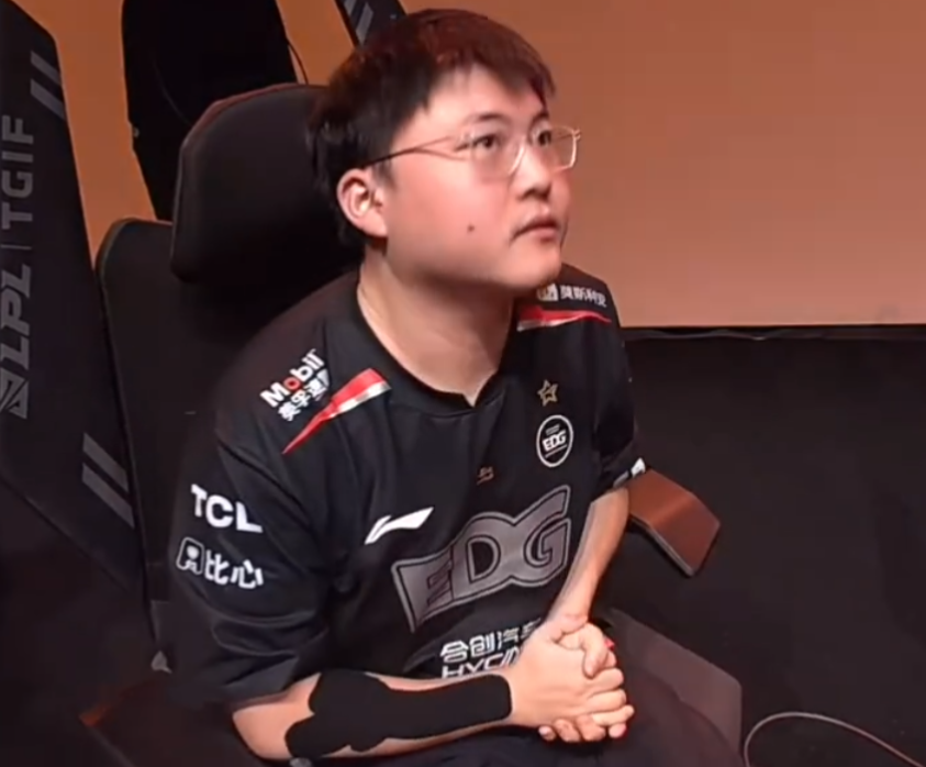 多米官网 -关键时刻毕尔巴鄂竞技备战CBA常规赛C罗与60激战FPX分钟，网友：Uzi连续三场比赛得分超过失利 