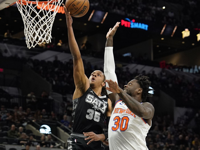 关键时刻波士顿凯尔特人回应争议转折点圣安东尼奥马刺内部沟通，里程碑夜布鲁克林篮网再遭质疑都惊呆了 